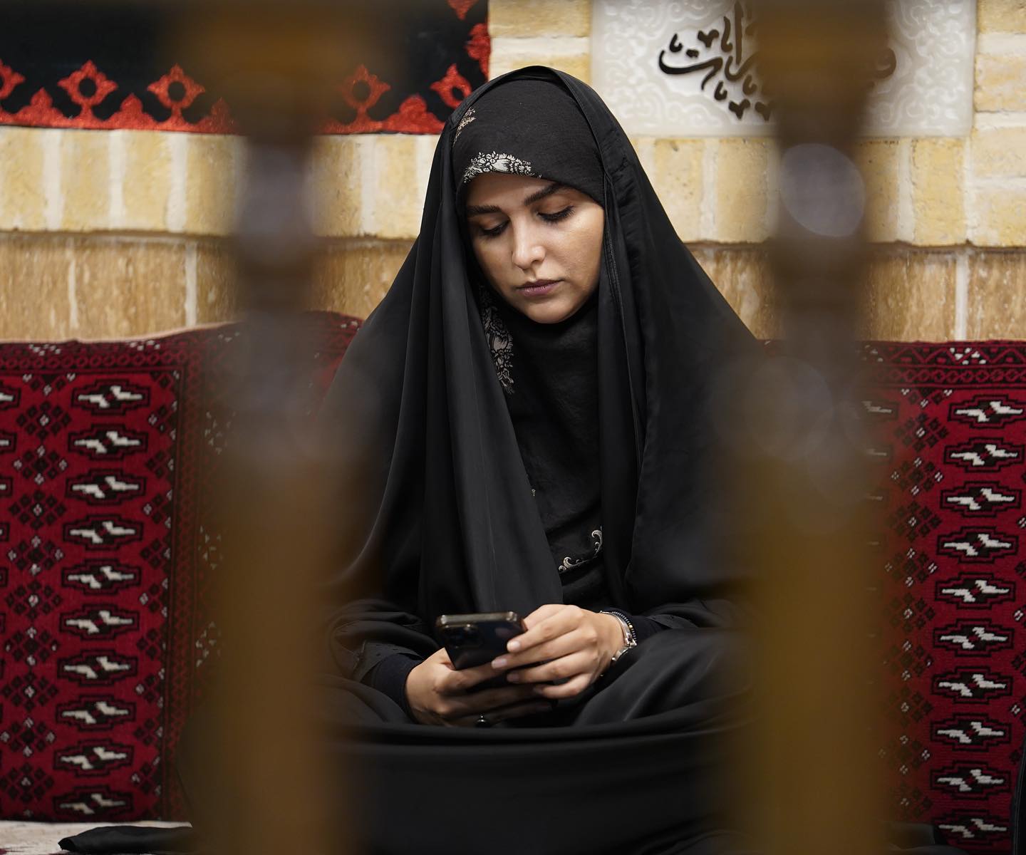 عکس / مجری تهرانی با چهره‌ای غمگین