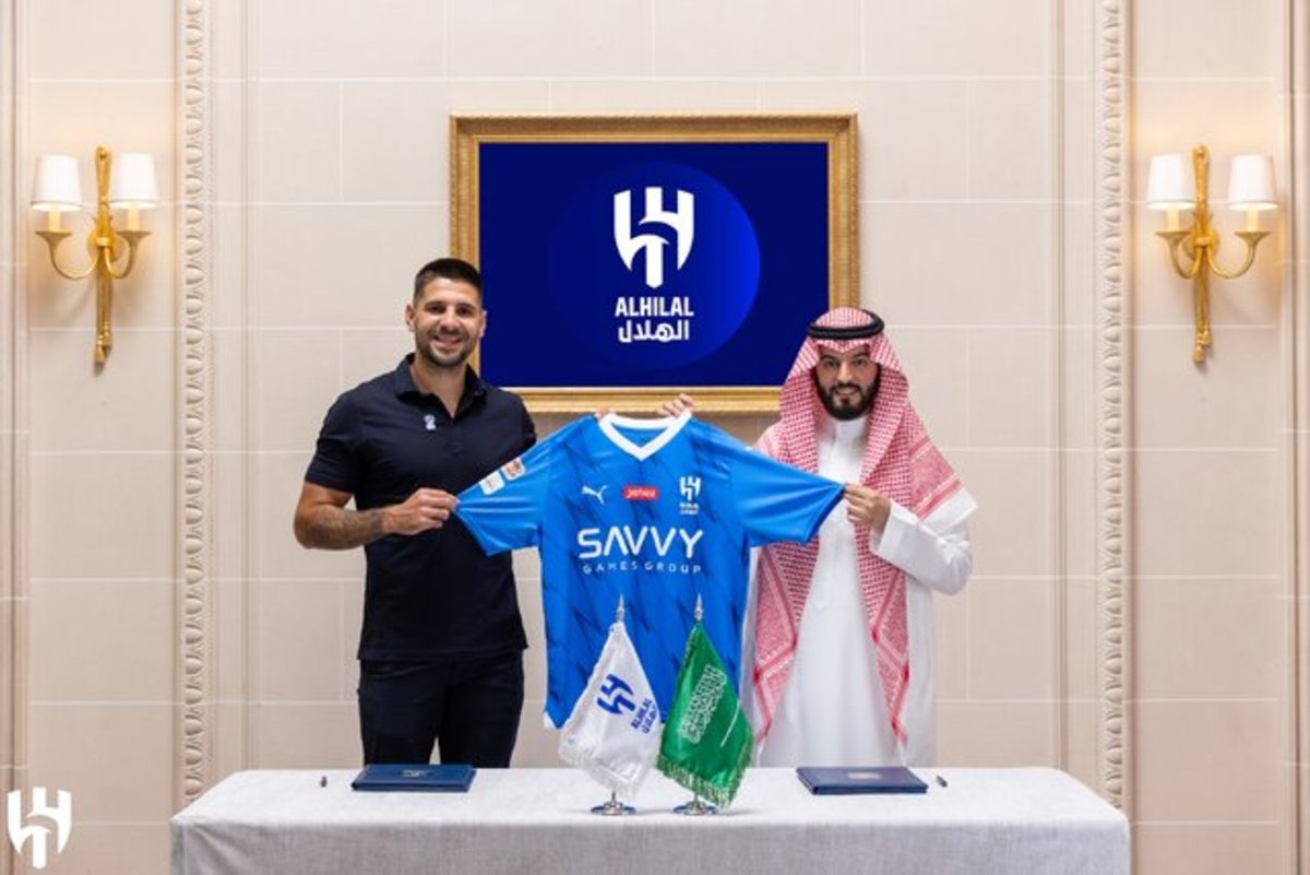 الهلال رسما از میتروویچ رونمایی کرد