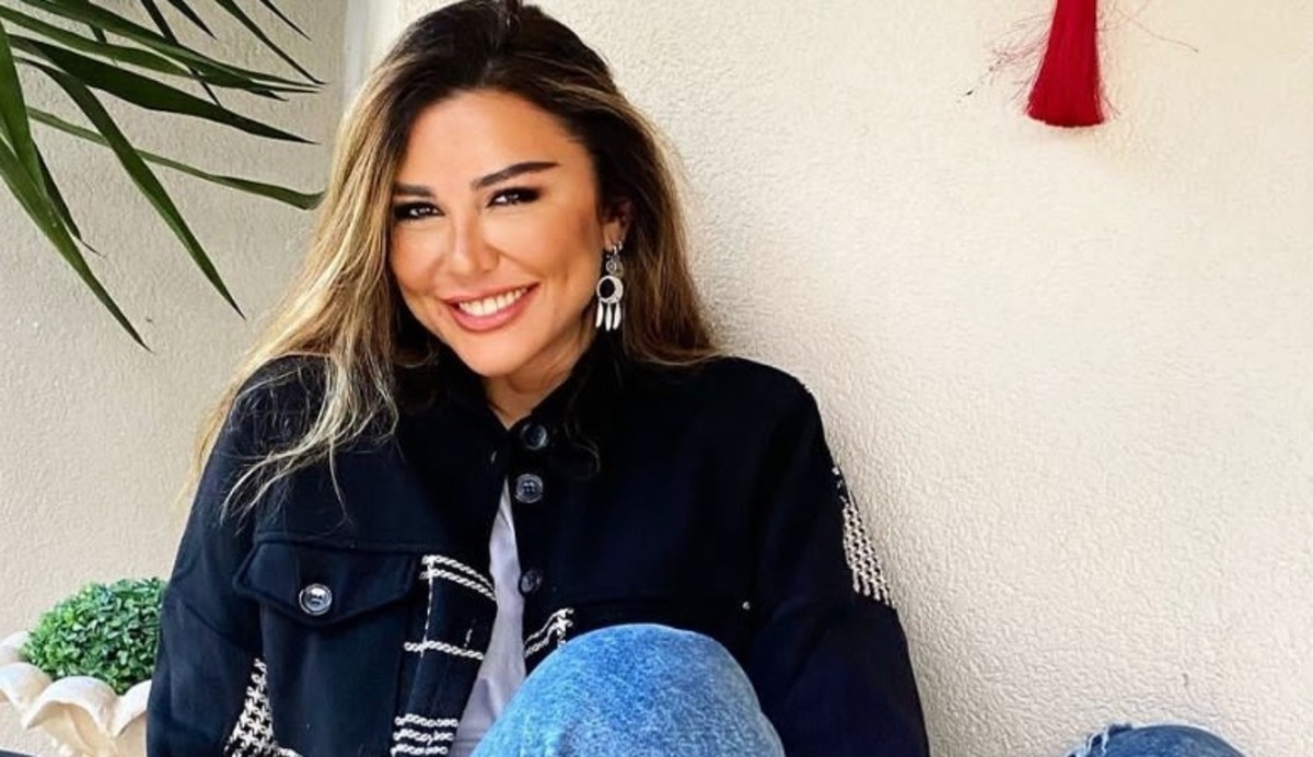 خانم بازیگر ترک از شیری که دوستش به کودک تازه متولد شده می‌دهد مصرف می‌کند!