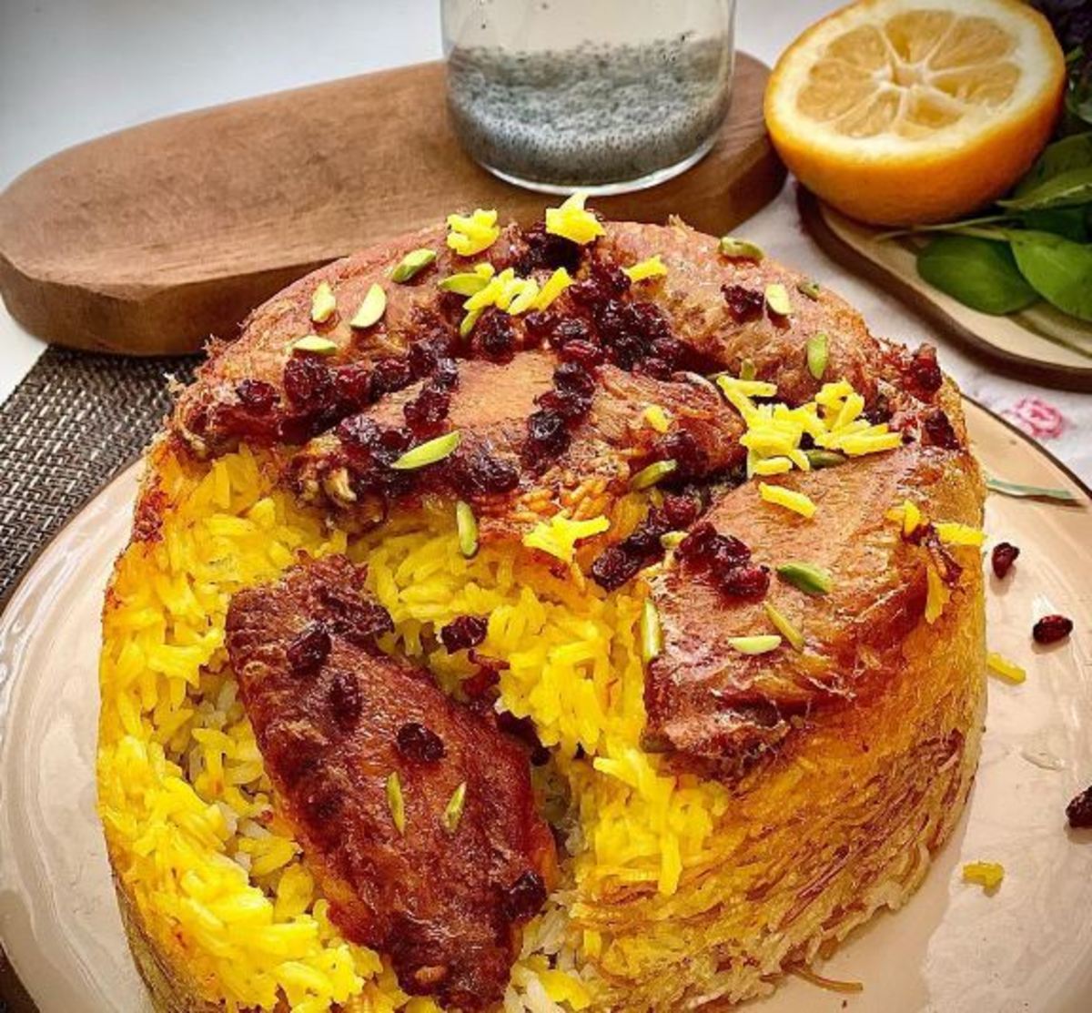ته دیگ بال مرغ یک غذای لذیذ و محشر که عاشقش می‌شی