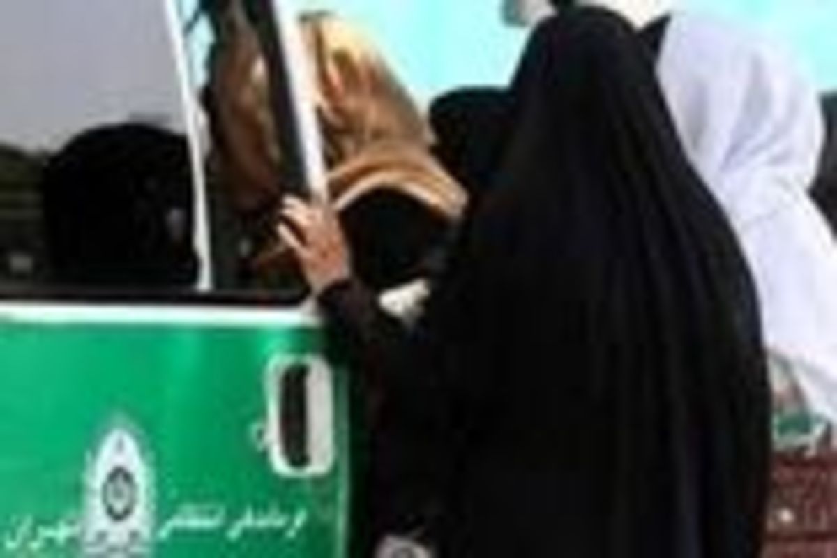 ۱۰ سال حبس و ۱۵۰ میلیون جزای نقدی برای کشف حجاب