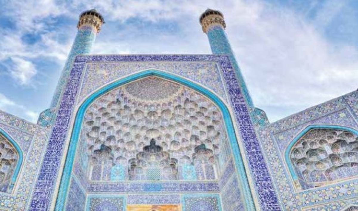 مسجد، صرفاً عبادتگاه نیست