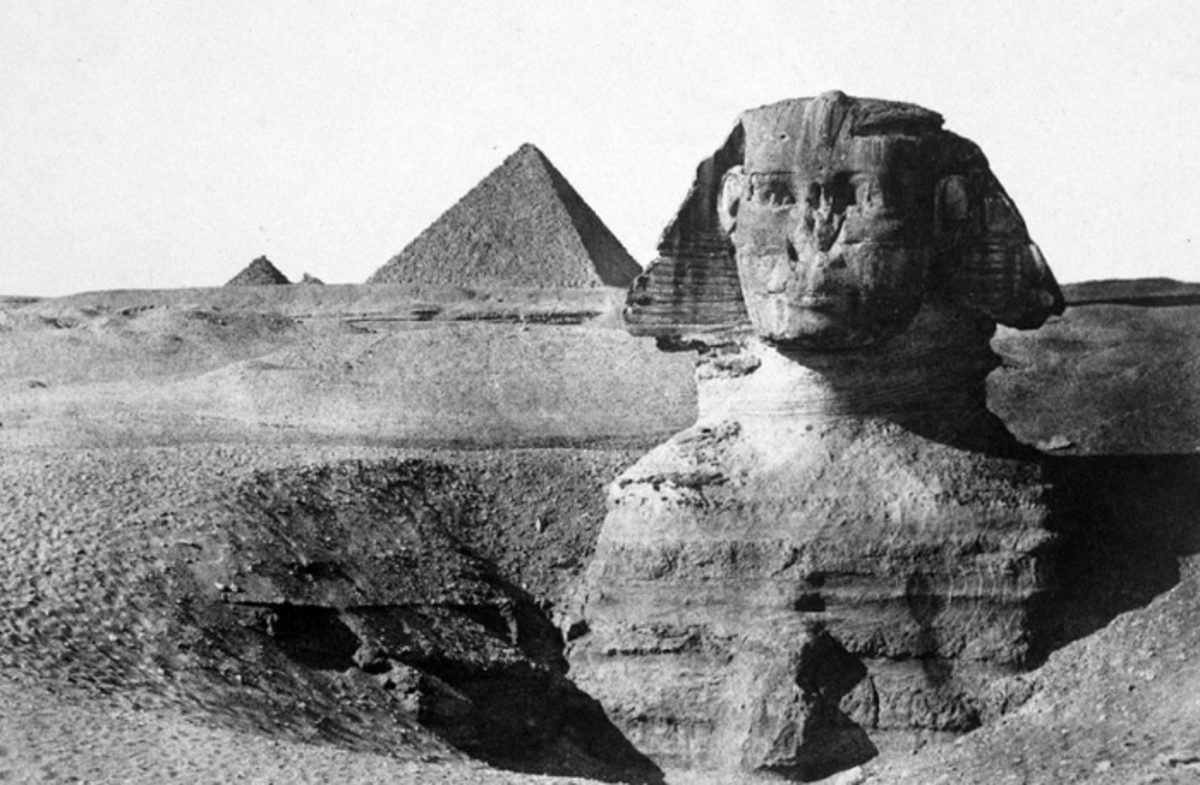 آیا واقعا زیر عظیم الجسه‌ترین مجسمه‌های تاریخی چیزی رازآلود نهفته؟