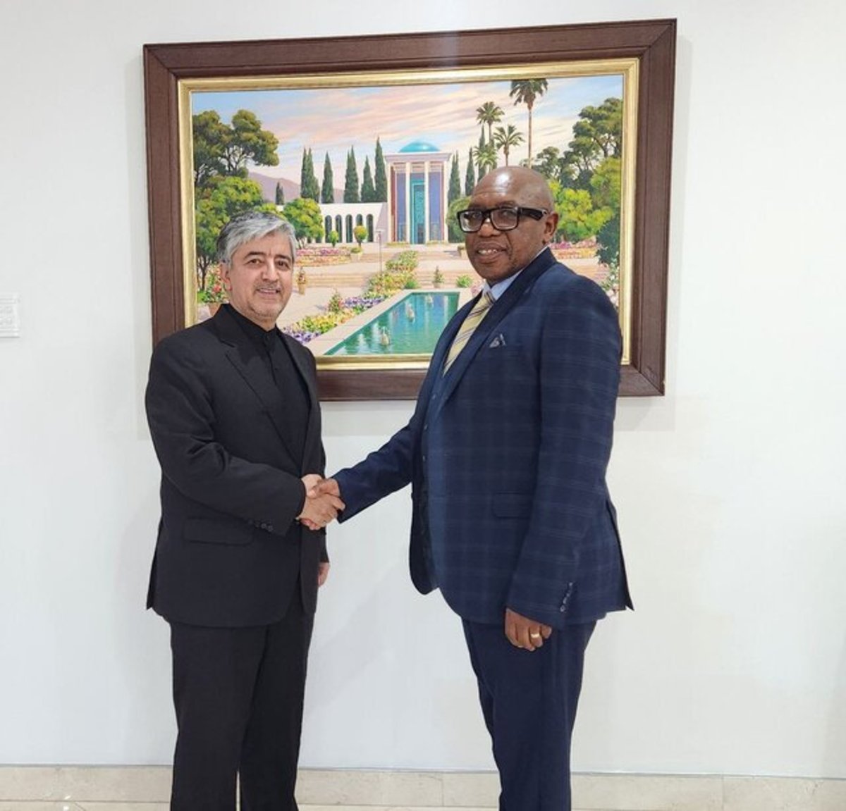 رایزنی در مورد حضور شرکت‌های ایرانی در پروژه‌های زیرساختی 