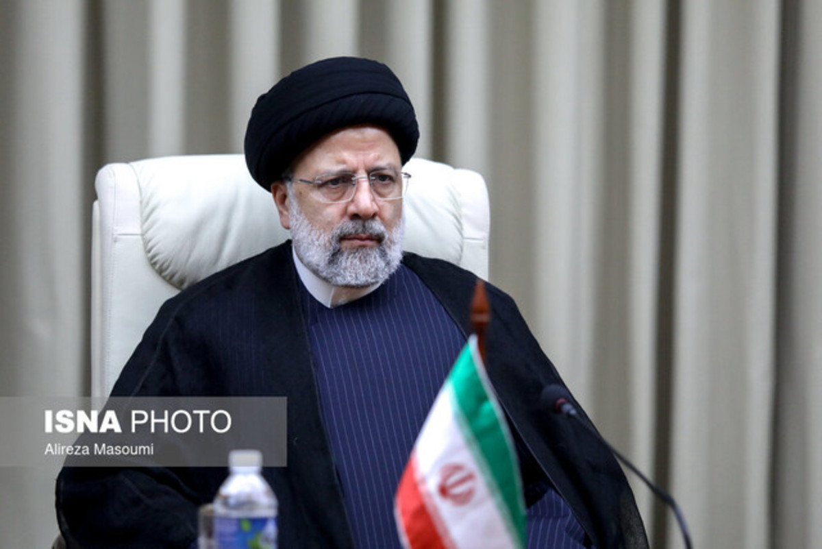 آنچه در عاشورا از سوی امام حسین (ع) صورت گرفت، درباره مسائل جهان امروز نیز دلالت دارد