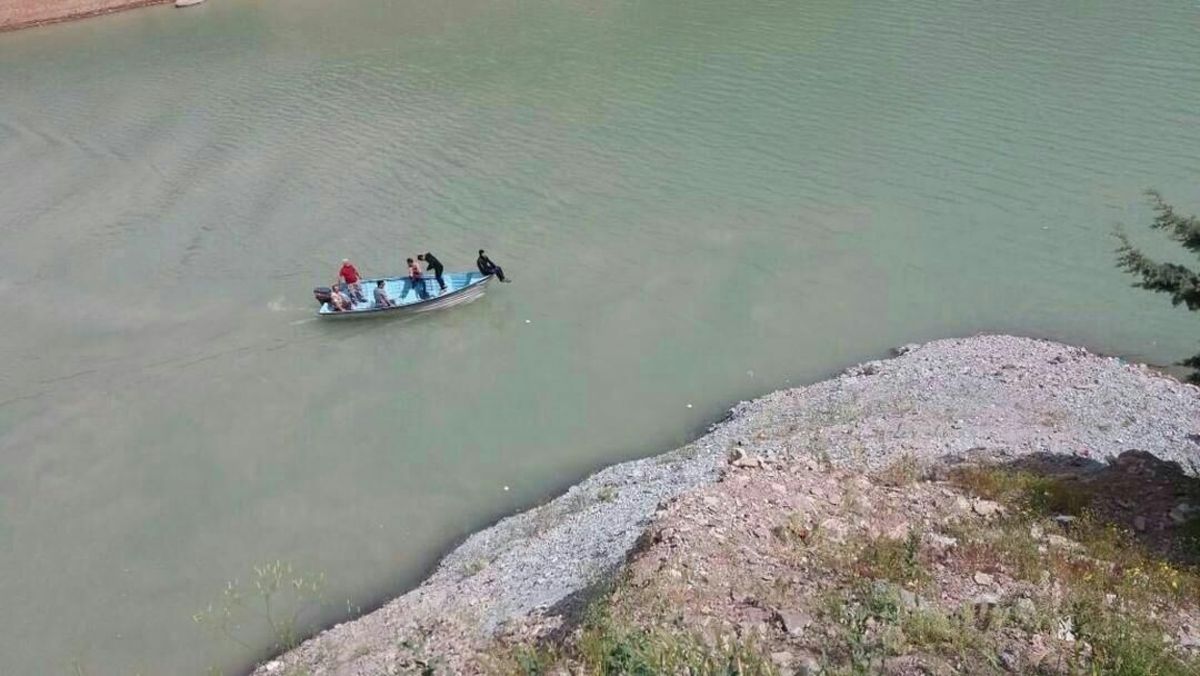 غرق شدن ۲ دختر نوجوان در رودخانه سیاهو بندرعباس/ امدادگران به دنبال نفر سوم