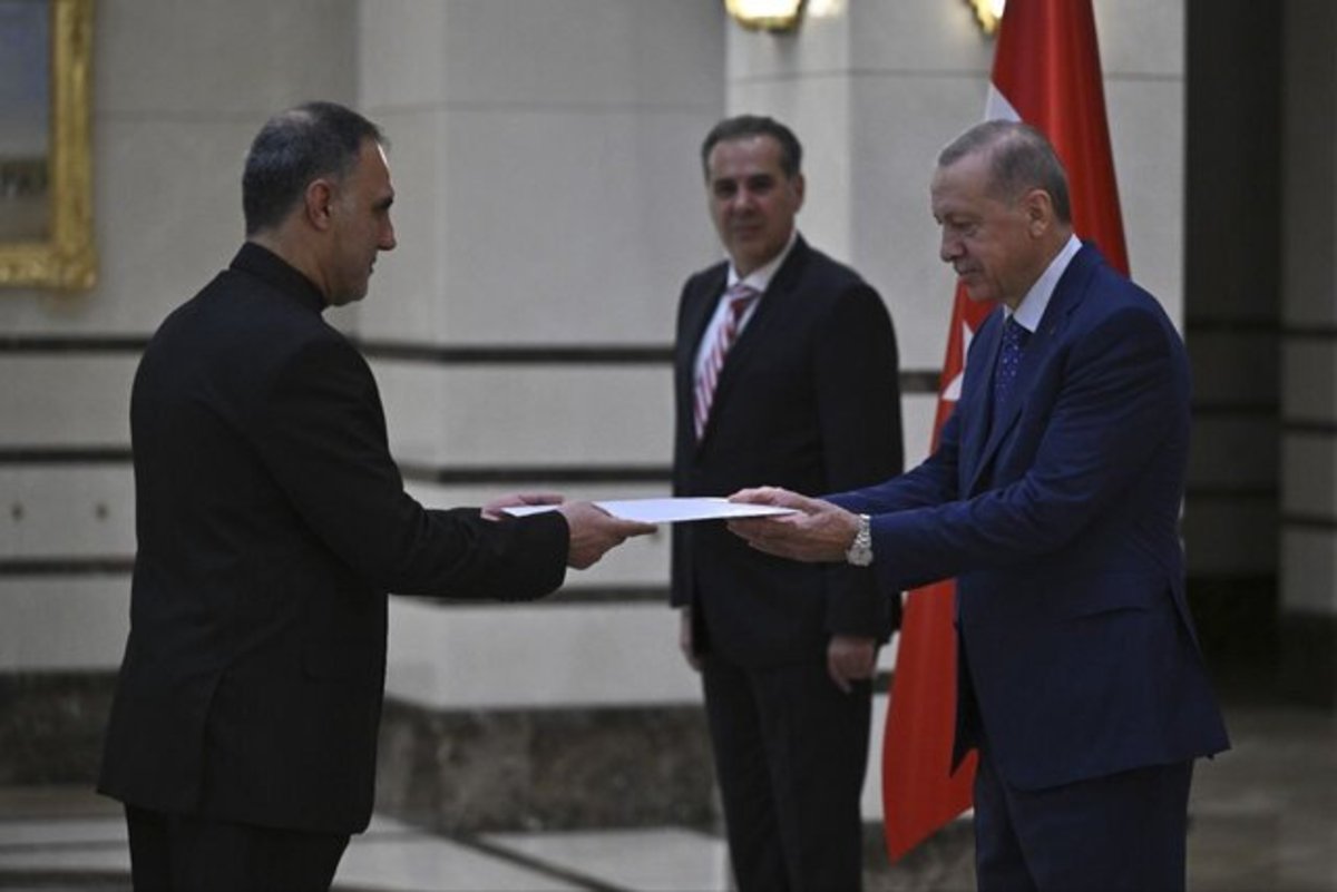 استوار سفیر جدید ایران تقدیم اردوغان گردید