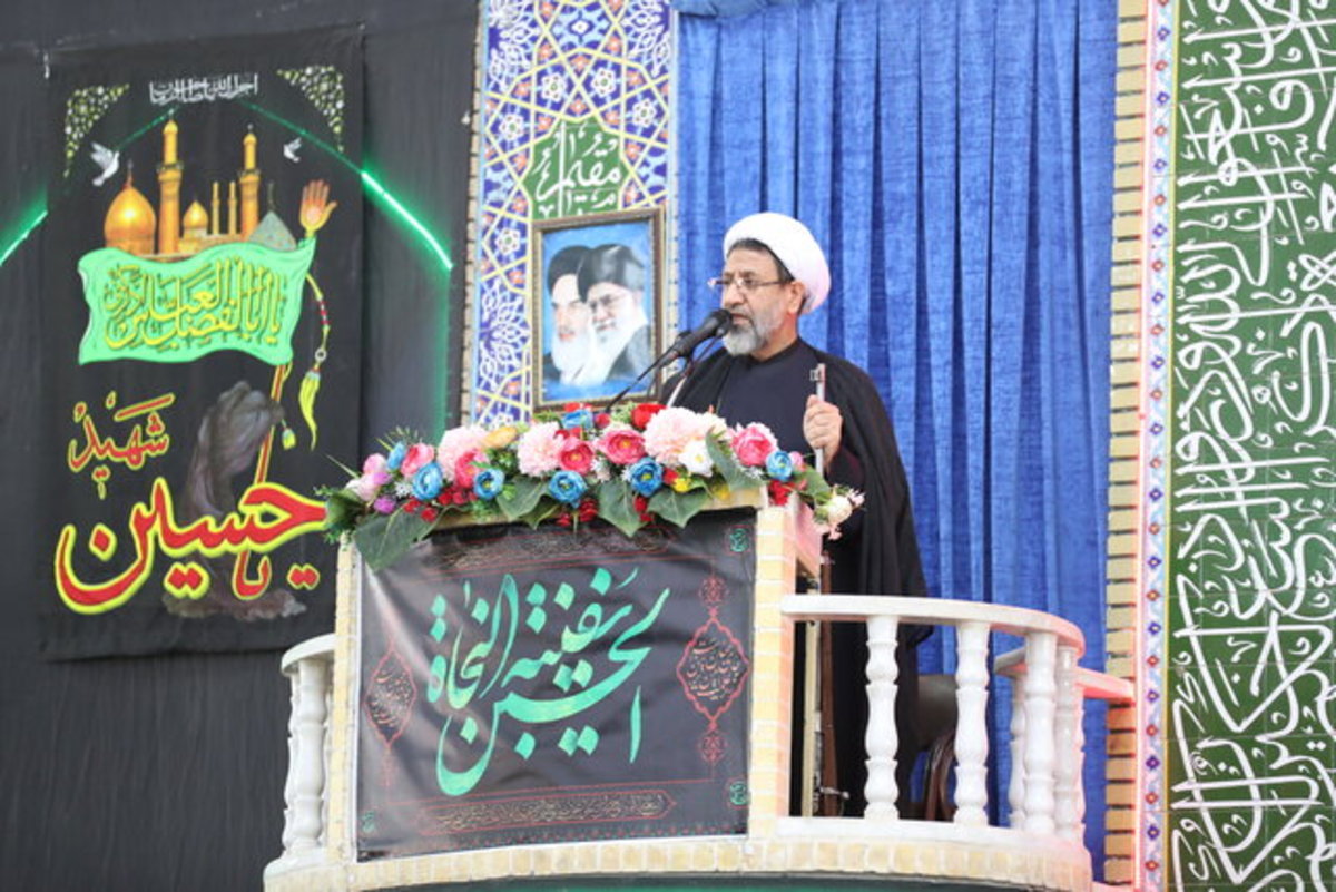 خواص جامعه باید در بحران‌ها و سختی‌ها به داد حق برسند