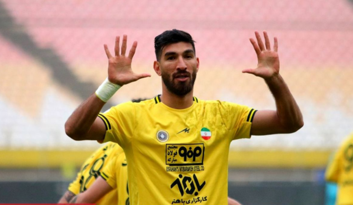 مغانلو فقط به یک شرط از سپاهان خارج می‌شود