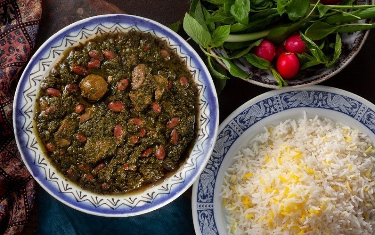 راز طلایی خوشمزه‌تر شدن خورش قورمه سبزی