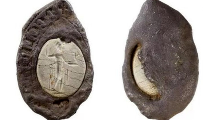 هشداری جدی حک شده روی یک سنگ قرون وسطایی پس از هفتصد سال رمزگشایی شد
