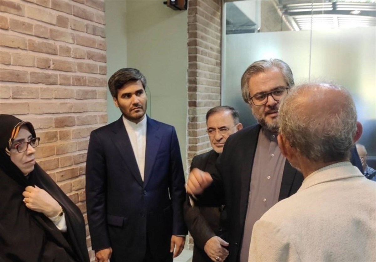 آغاز به کار بخش ویژه اساتید دانشگاه‌ها در میز خدمت کنسولی وزارت خارجه