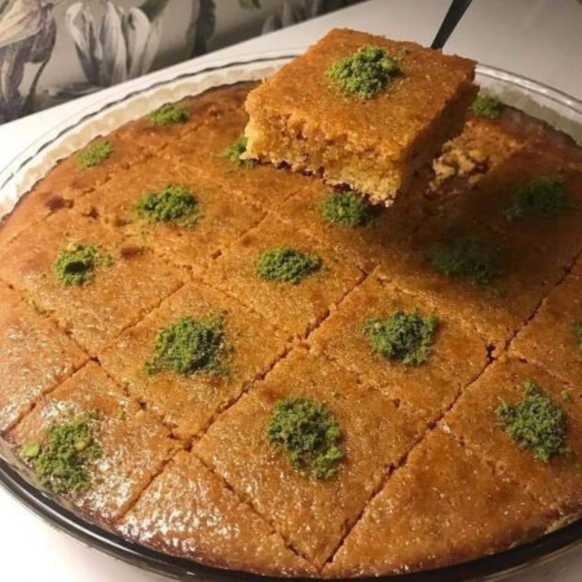 این کیک معروف و بهشتی را حتما برای عصرانه درست کنید