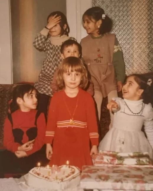 عکسی باورنکردنی از هانیه توسلی و ۴ خواهرش/ تصویر