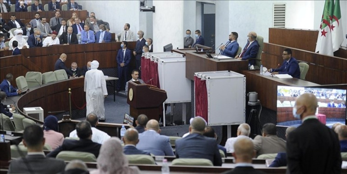الجزایر: جهان امروز به سمت پایان نظام سلطه حرکت می‌کند