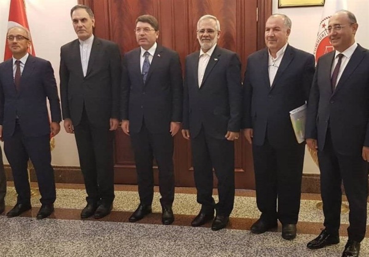 مهیا شدن مقدمات انتقال ۴۰ زندانی ایرانی در ترکیه به ایران