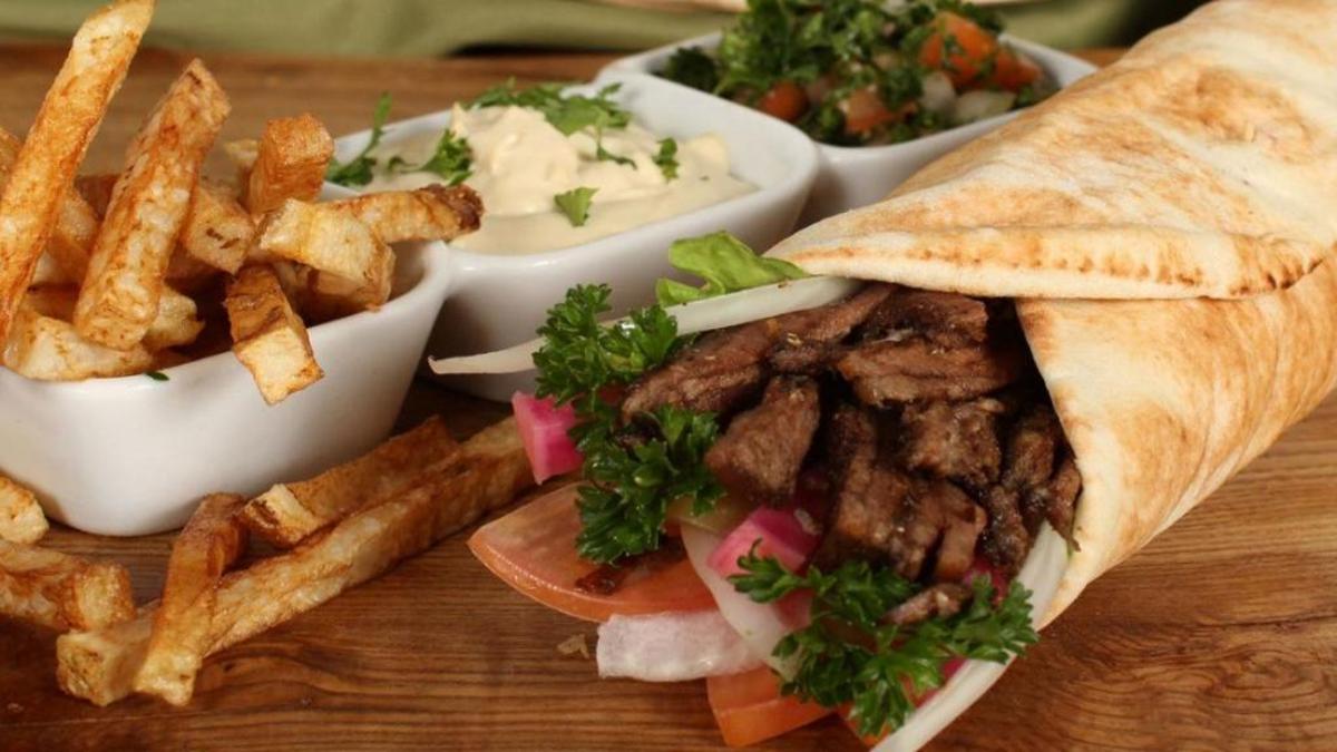 شاورما گوشت ترکیه‌ای یک غذای لذیذ و محشر برای مهمان‌های خاص