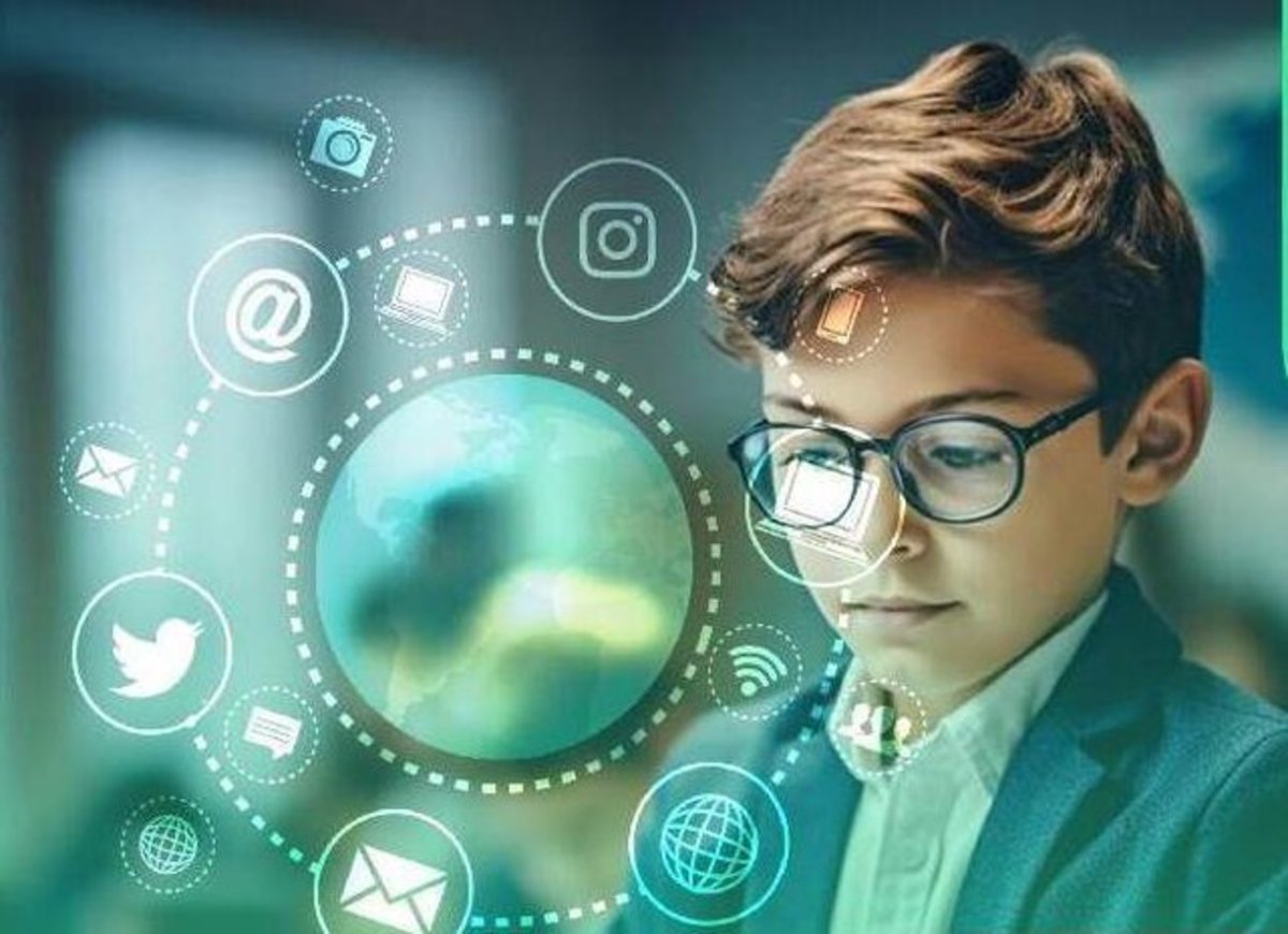 مدیریت رفتار کودک و نوجوان در فضای مجازی