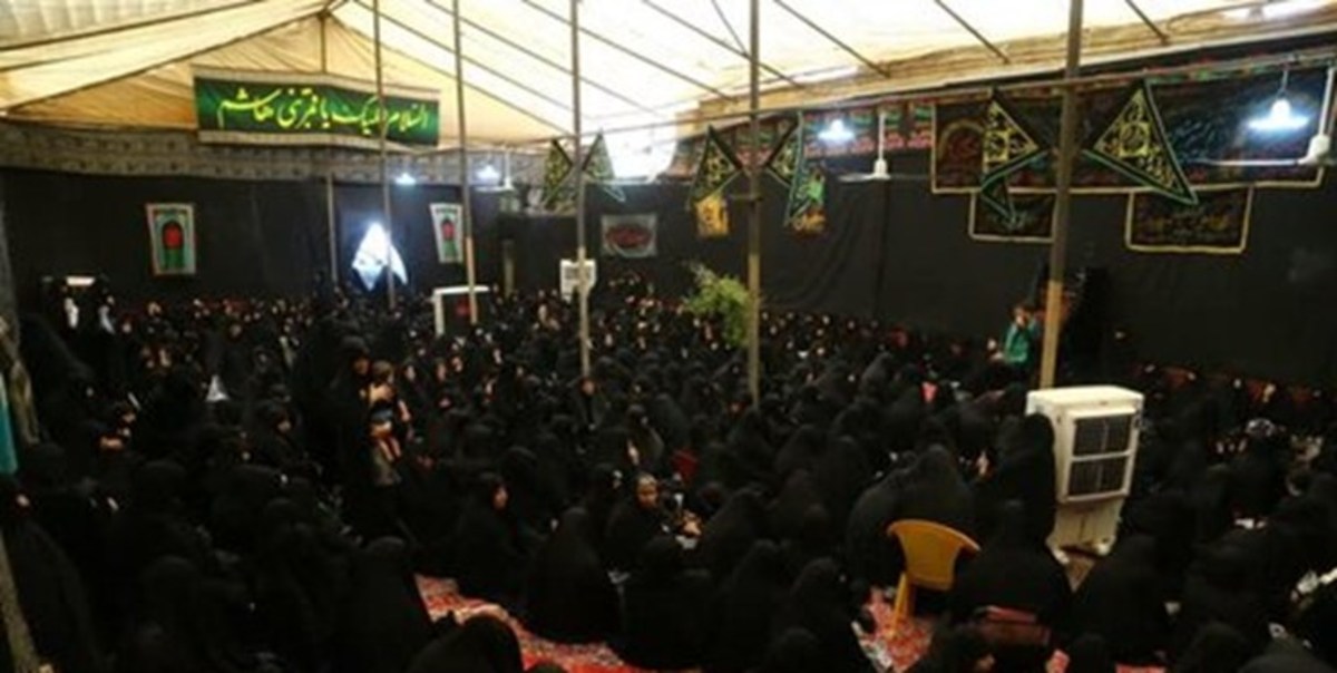 برپایی محفل روضه با قدمت ۱۲۰ ساله در خانه مرحوم میرزا باقر روحانی در قم