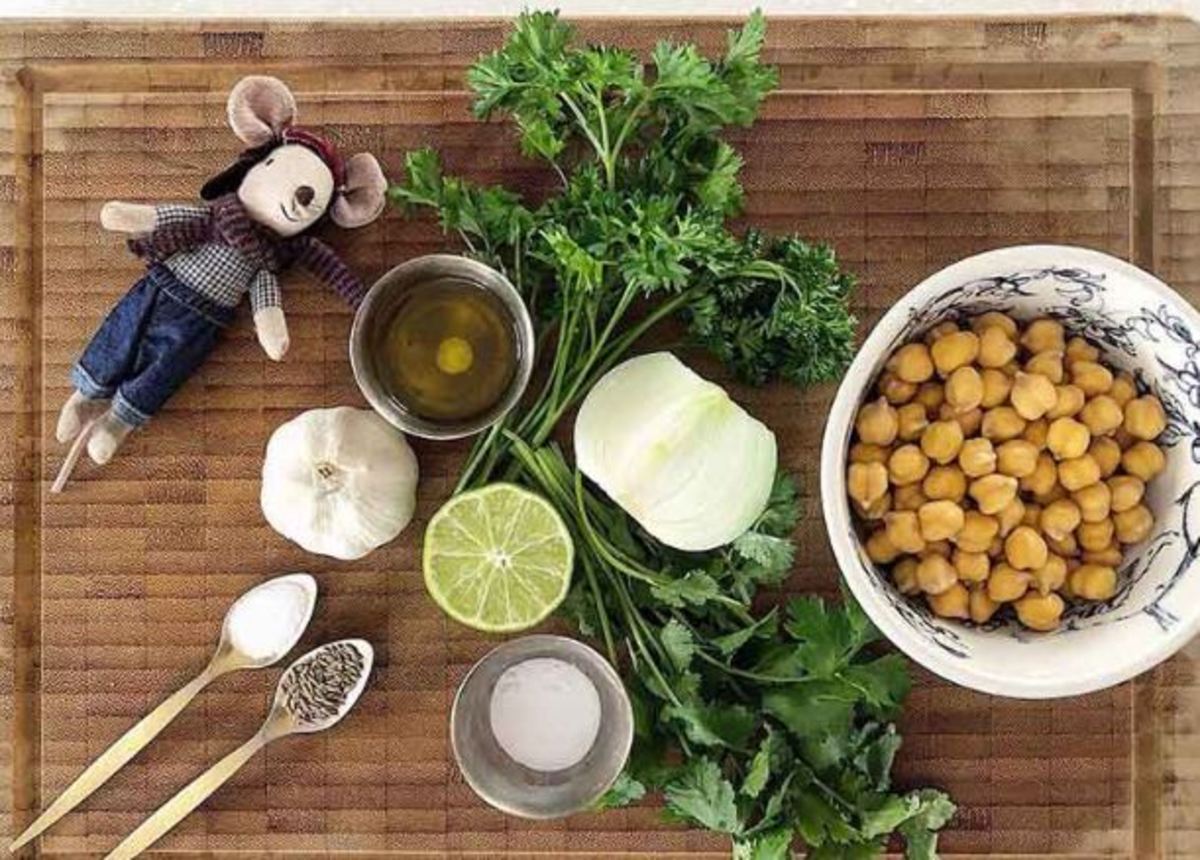 با این دستور برای کودکانتان فلافل اصیل جنوبی با طعمی بی نظیر درست کنید
