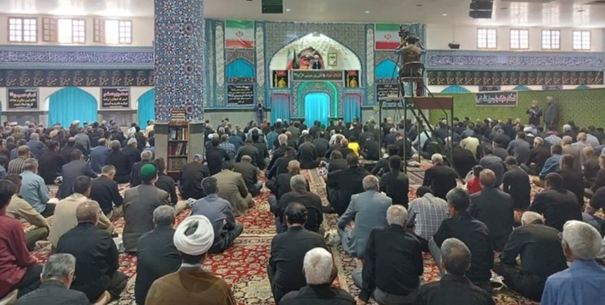مردم و مسوولان بیانات رهبر معظم انقلاب را سرلوحه کار قرار دهند.