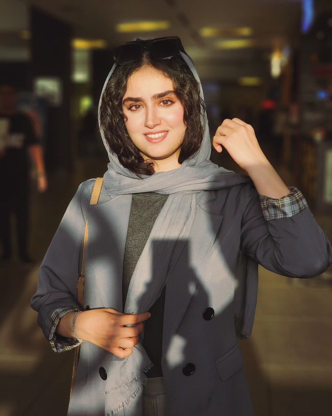 عکس/بازیگر جوان ایرانی با استایل تک رنگ و جذاب