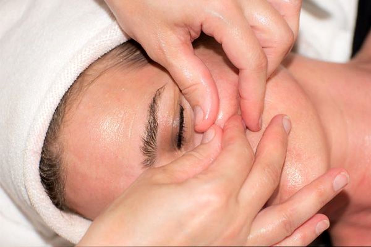 جوش در قسمت‌های مختلف صورت چه معنایی دارد؟