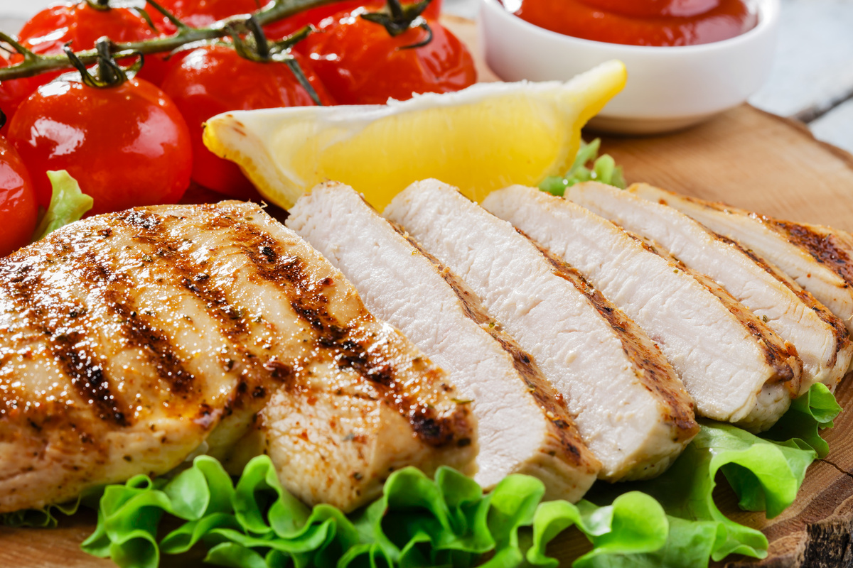 فوت و فن تهیه مرغ لذیذ و رژیمی گریل شده برای شام