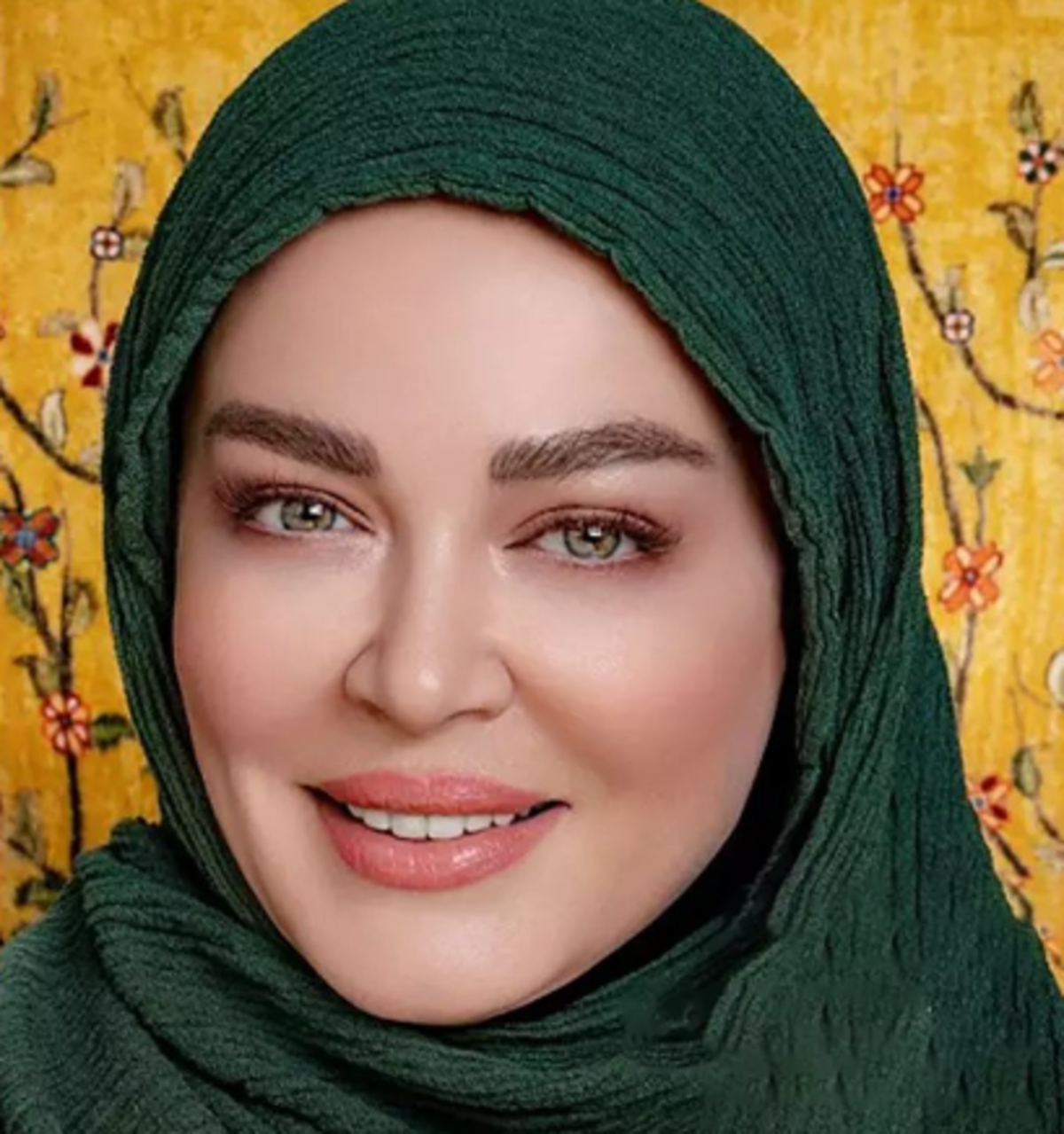 استوری دو نفره بهاره رهنما/خانم بازیگر نسبت به هم سن و سالانش چندی سال جوان‌تر است!