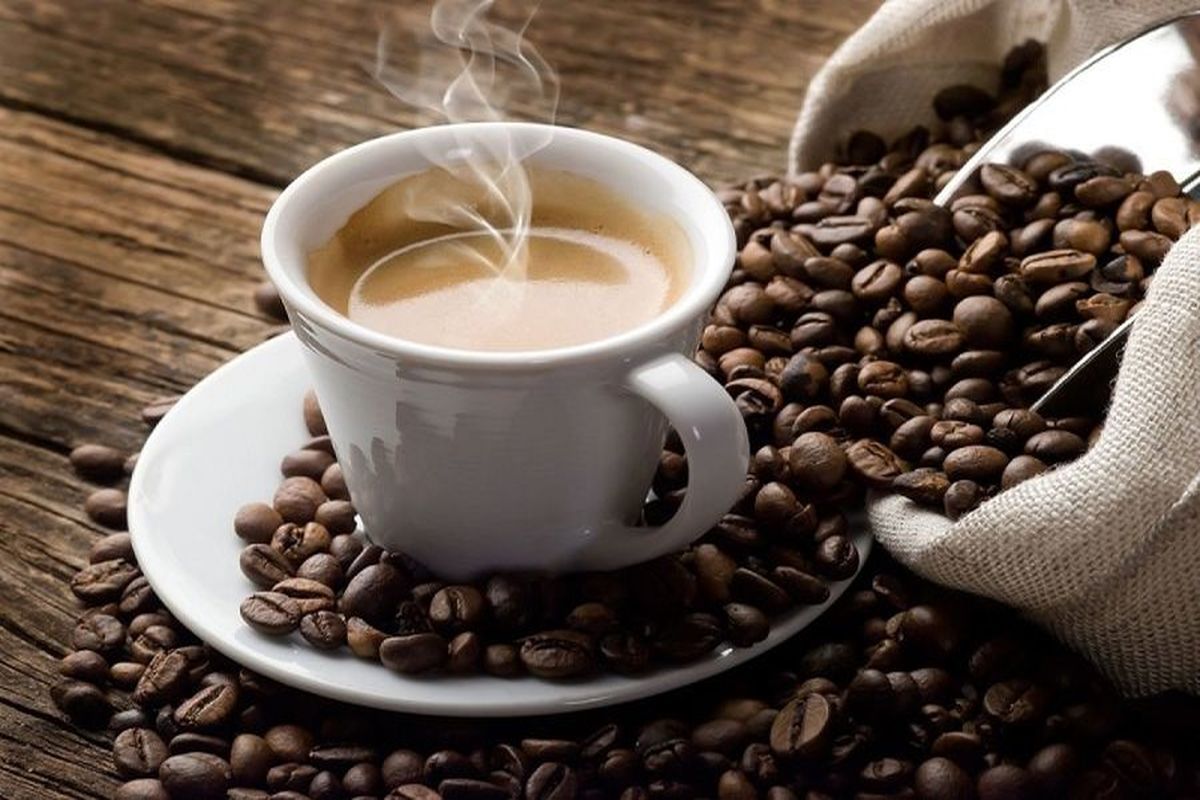 چرا نباید قهوه را ناشتا بخوریم؟