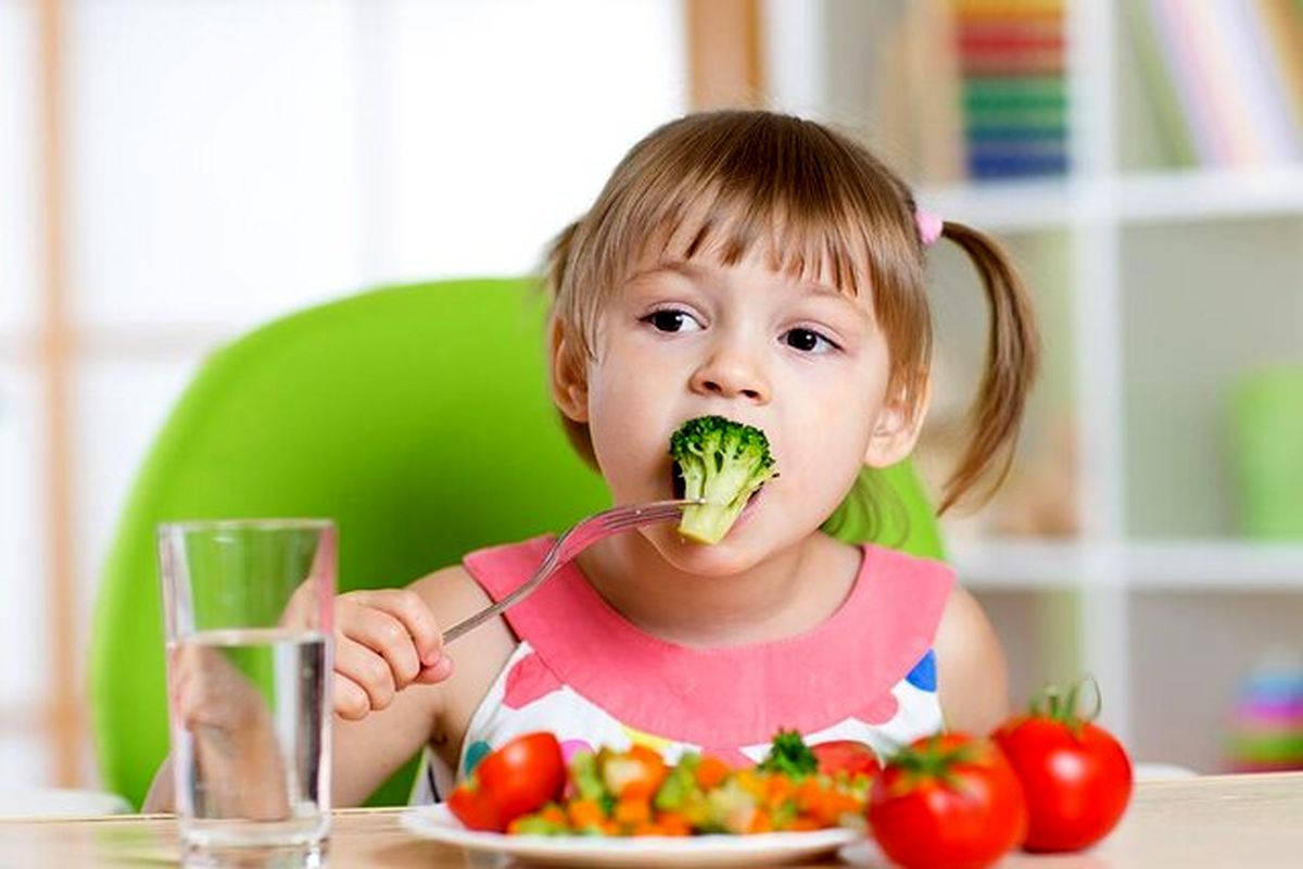چرا نباید برای کودکان رژیم غذایی گیاهی استفاده کنیم؟