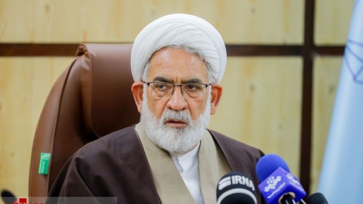 بی‌مبنا صحبت کردن و شایعه‌پراکنی یکی از مصادیق تشویش اذهان عمومی است