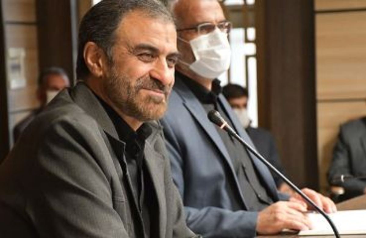 با کار جهادی مقابل سنگ‌اندازی‌های دشمن بایستیم
