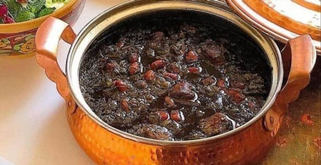 ترفند رفع بوی سوختگی از انواع غذا‌ها