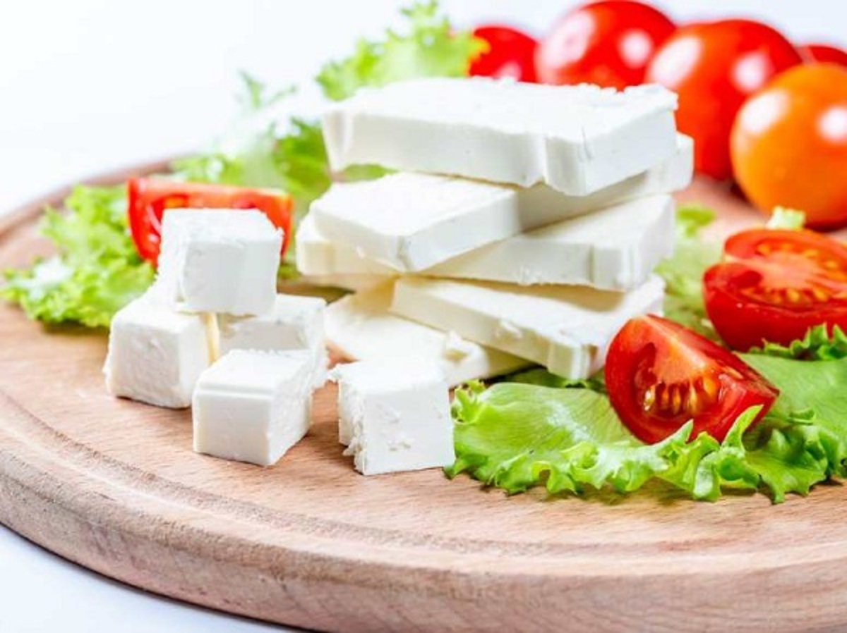 چه زمان باید مصرف پنیر را متوقف کنید؟