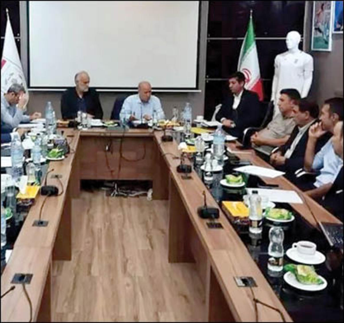 تاکید تاج بر همکاری استقلال و سپاهان با عنایتی