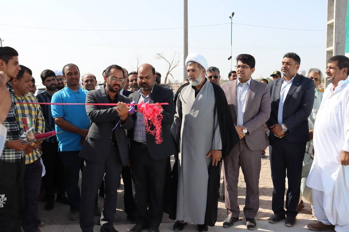 افتتاح چندین طرح عمرانی در بخش نگین کویر فهرج با اعتباری بالغ بر ۱۶ میلیارد تومان