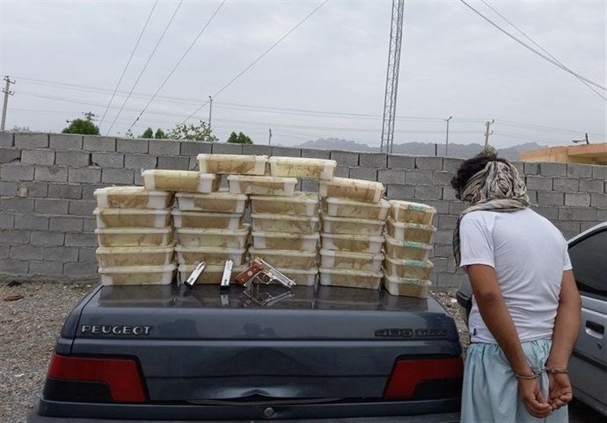 قاچاقچی فراری مواد مخدر در زاهدان زمین‌گیر شد‌