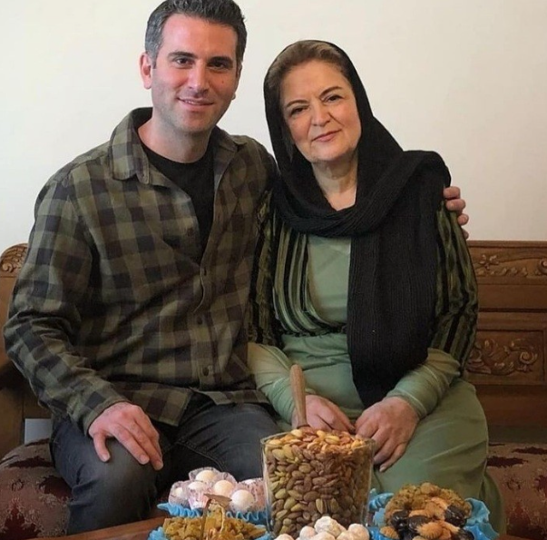 عشق و علاقه هوتن شکیبا به مادرش در این عکس ستودنی است