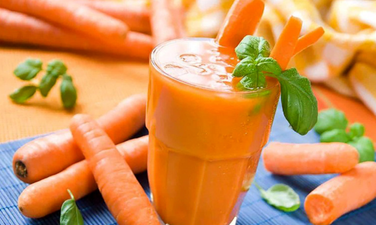 ۱۱ خاصیت آب هویج برای بدن