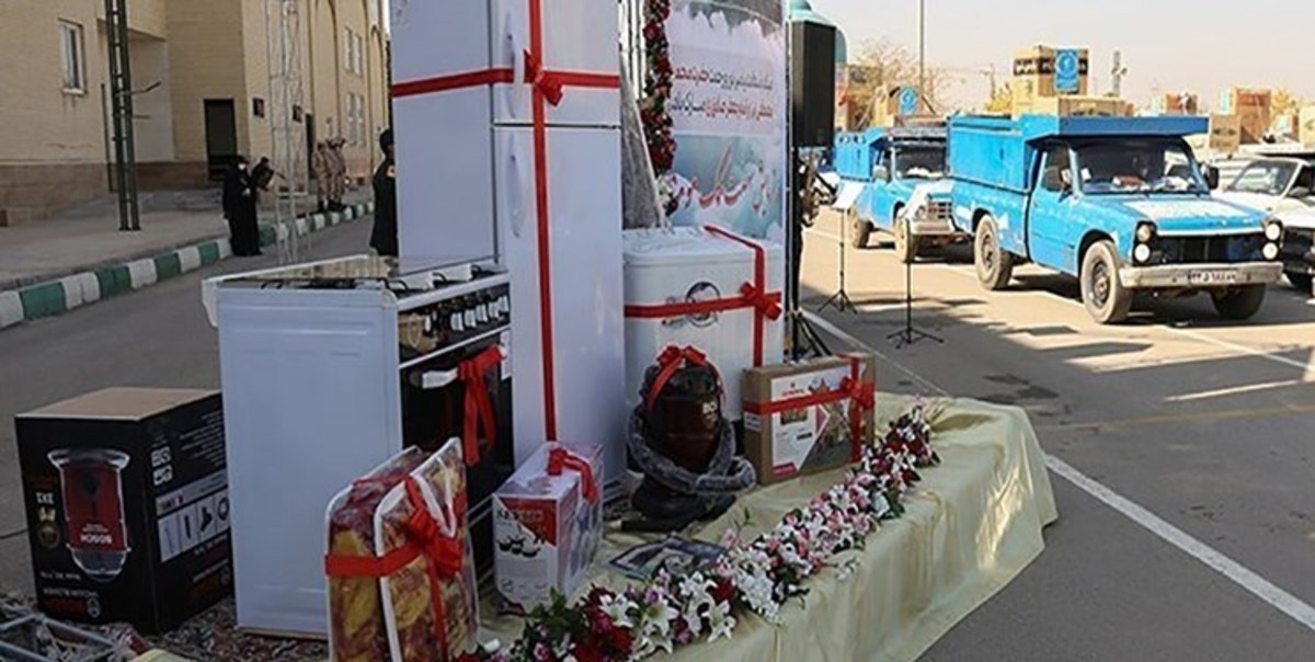 ۱۰ عروس ساوجبلاغی باکمک خیرین به خانه بخت رفتند