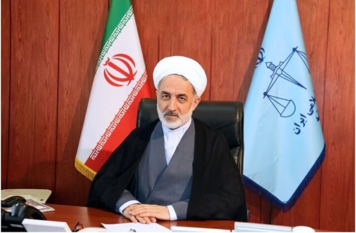 دفاع مقدس نشان غرور ملتی است که جانانه در برابر تجاوز وحشیانه دشمن ایستادند