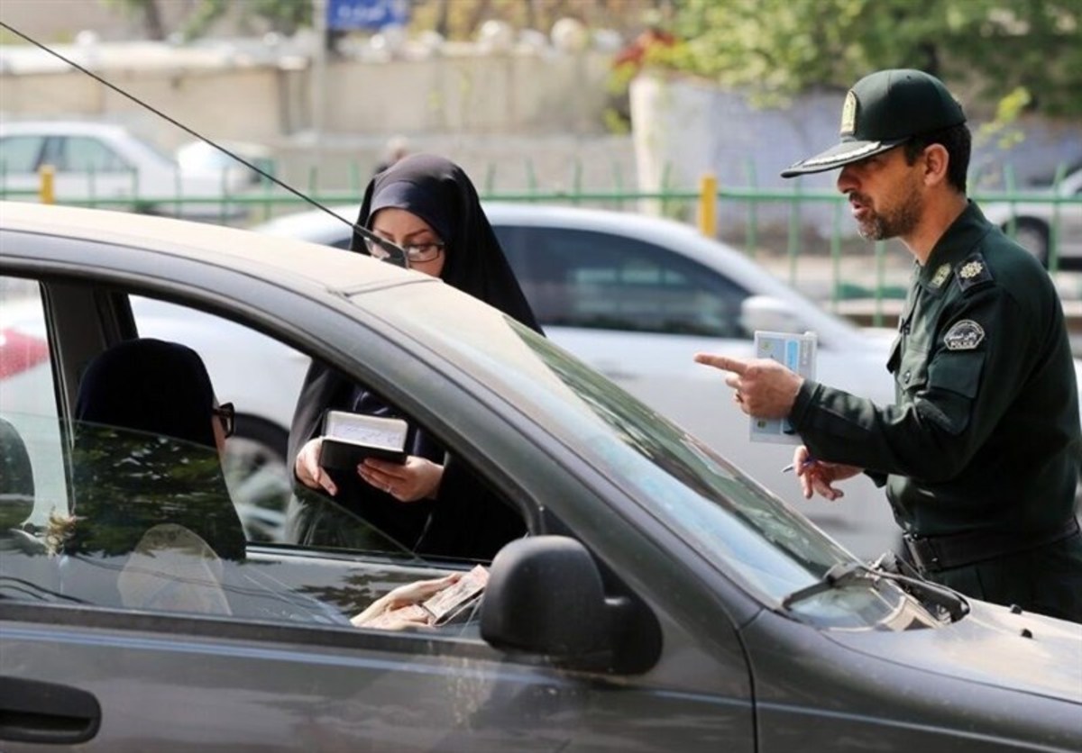 فراجا با مرتکبان ناهنجاری‌های اجتماعی برخورد قانونی کند