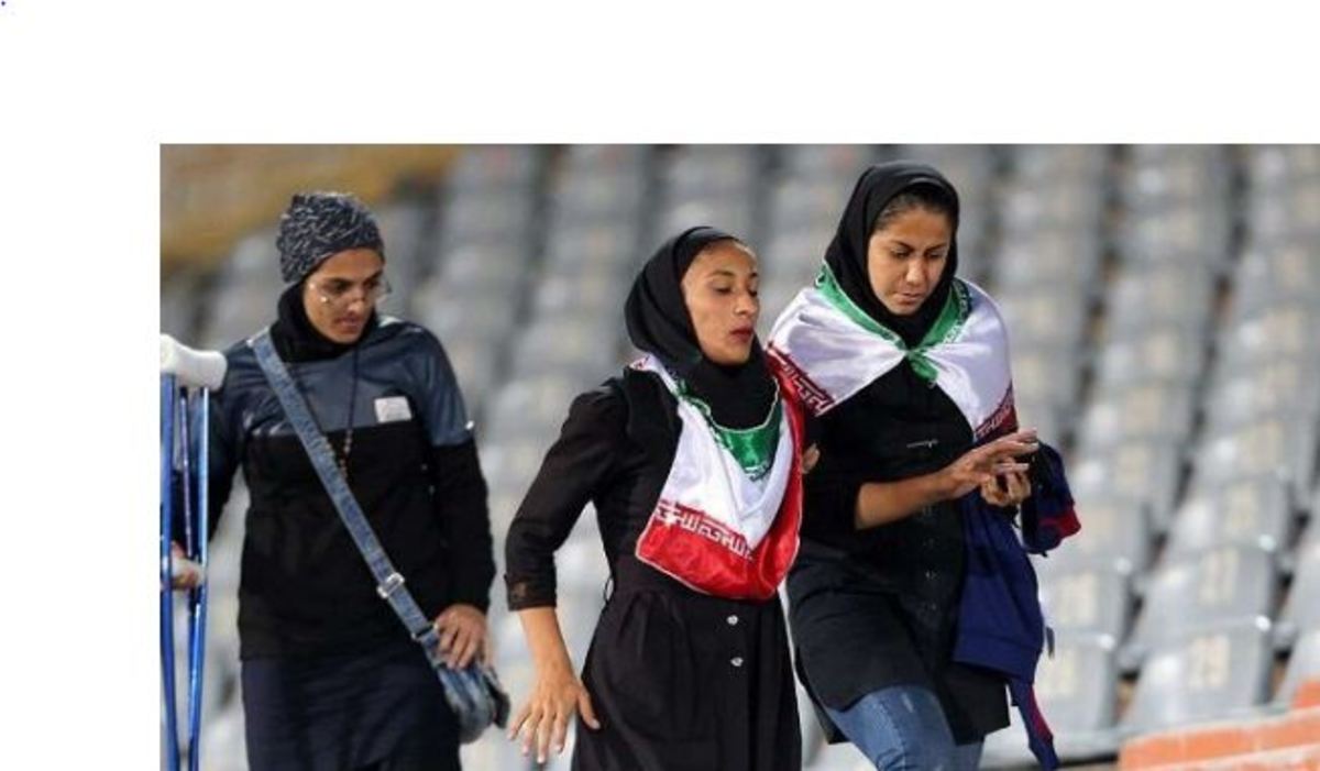 ورزشگاه نقش جهان برای نخستین بار پذیرای بانوان فوتبال‌دوست شد