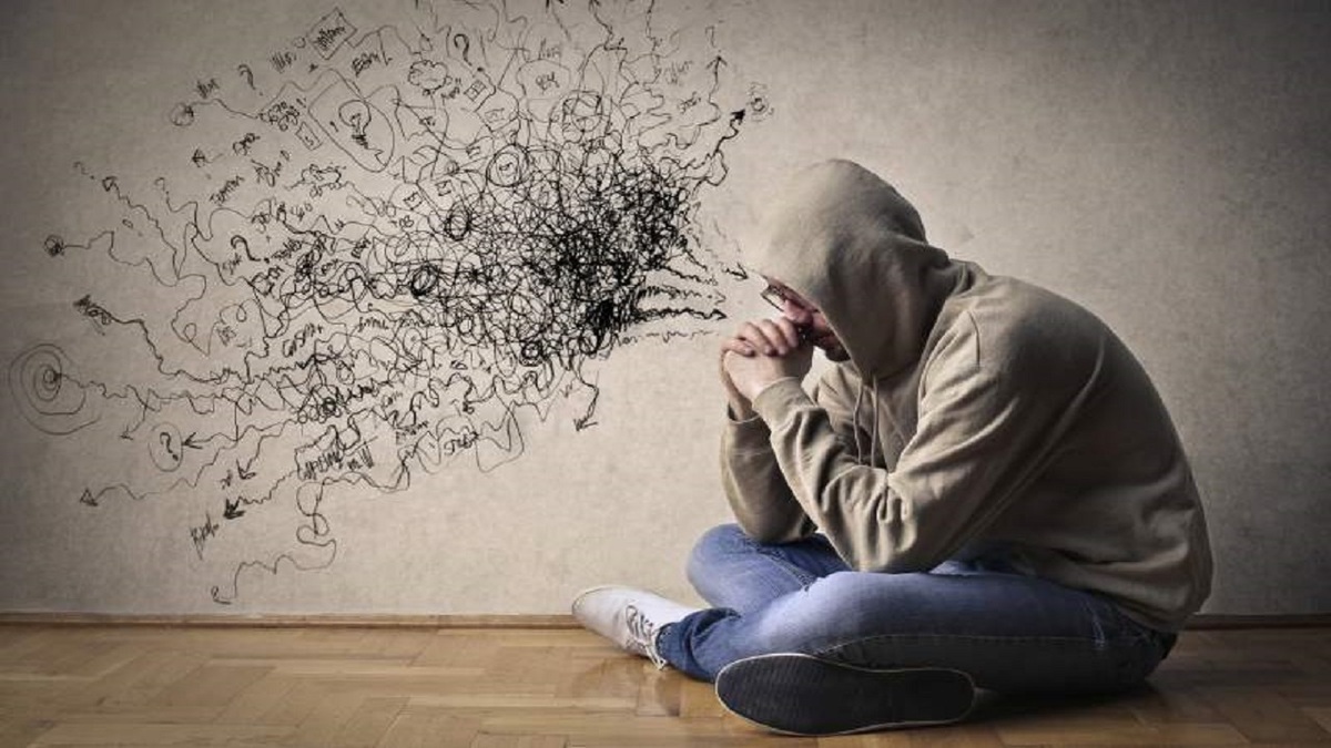 آسیب‌های نشخوار فکری و راه‌حل و تکنیک برای مهار و مدیریت آن
