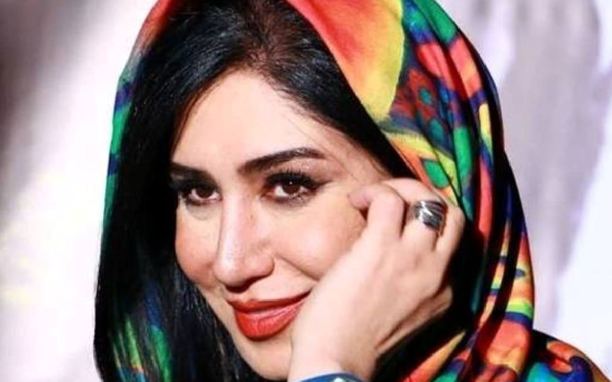 شباهت عجیب این دو خانم بازیگر به یکدیگر شوکه تان میکند! /دو رفیق صمیمی مثل هم شدند!