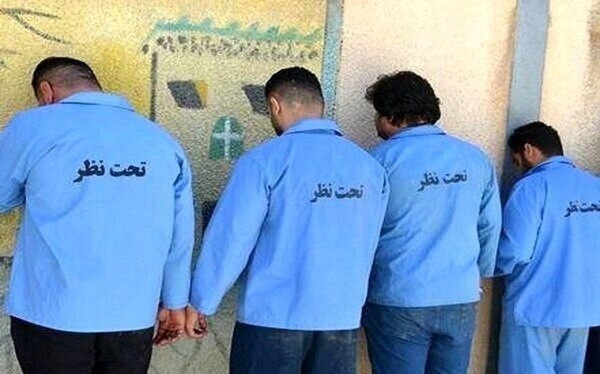 حفر ۲۵ متری تونل برای سرقت از یک امامزاده!