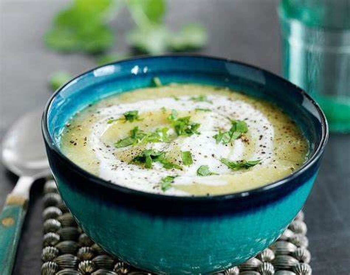 طرز تهیه سوپ گشنیز؛ با عطر و طعمی به یاد ماندنی