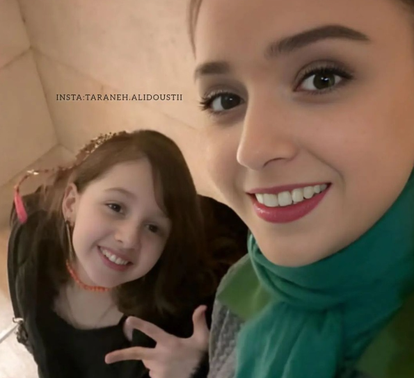 عکسی از ترانه علیدوستی در آغوش مهناز افشار!