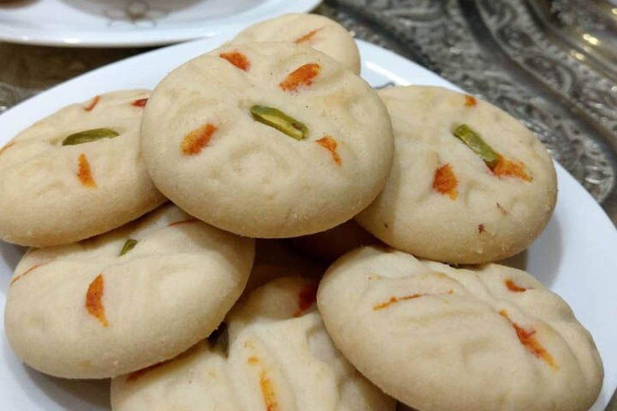 رسپی پخت کلوچه قندی +ادویه‌های مخصوص